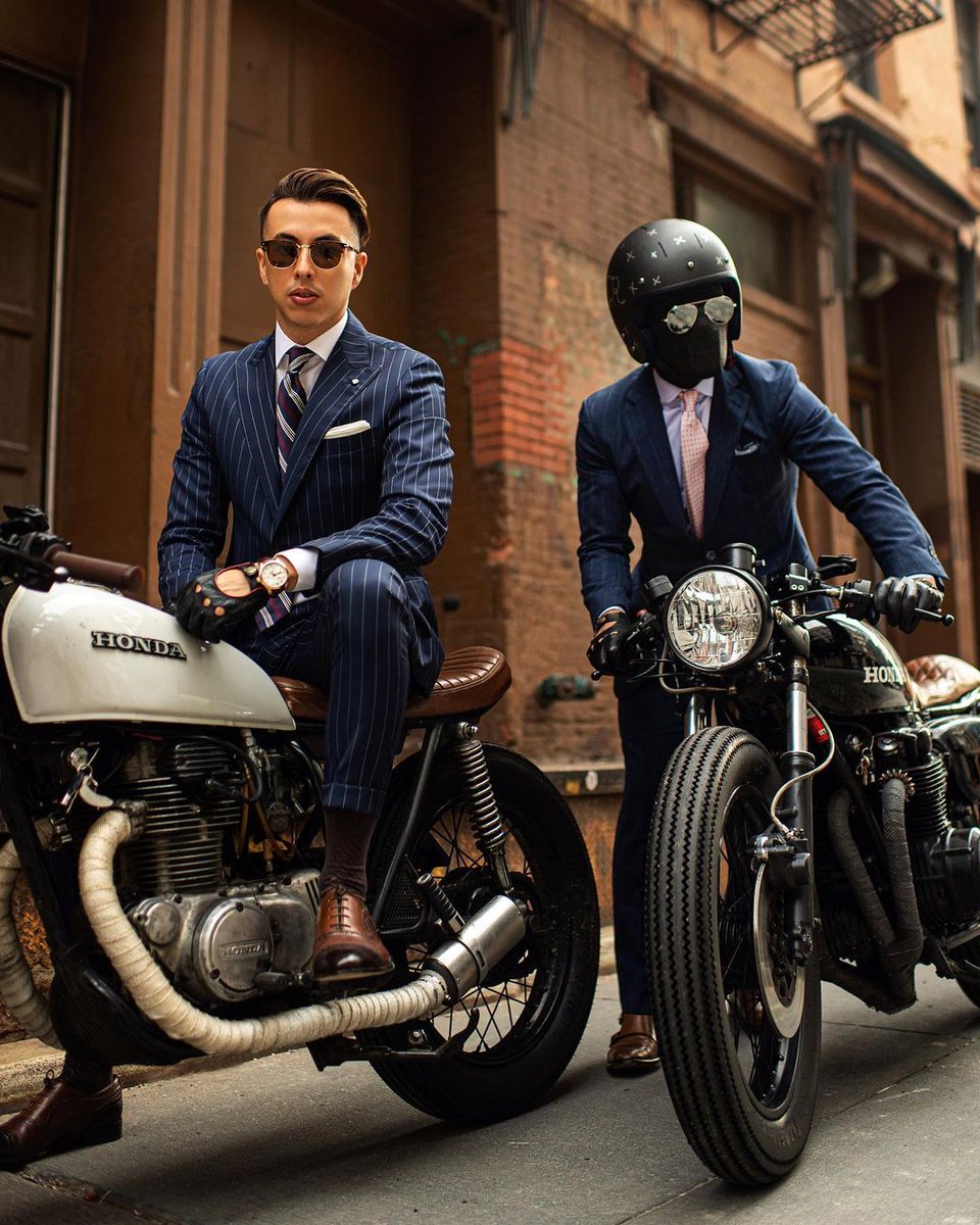 Dapper_Time's tweet photo. Rider bros! 🏍️
📸 @BlakeScott
#dappertime #dapper
•
•
•
#bigbike #dapperstyle #vintageride #bigtoys #motorcycleEnthusiast #dapperfashion #dapperlife #mensoutfit #dapperman #friendshipgoals #dapperbros #ridedapper #gq #bikes #menaccessories #gentlemansride #gentleman #style https://t.co/DmBa1IAv5T