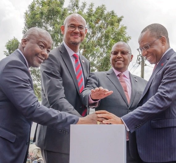 Kenya’s 10 Big Banks started 2020 positively. But the economic slowdown has lingered on, and Q3 Y-on-Y profits dropped by 34%

Click below to see a comparative of the 10 big banks performances in 2020 Q3.

Photo Cred: ABSA Bank Kenya

alcbanking.com/Home/Articles?…