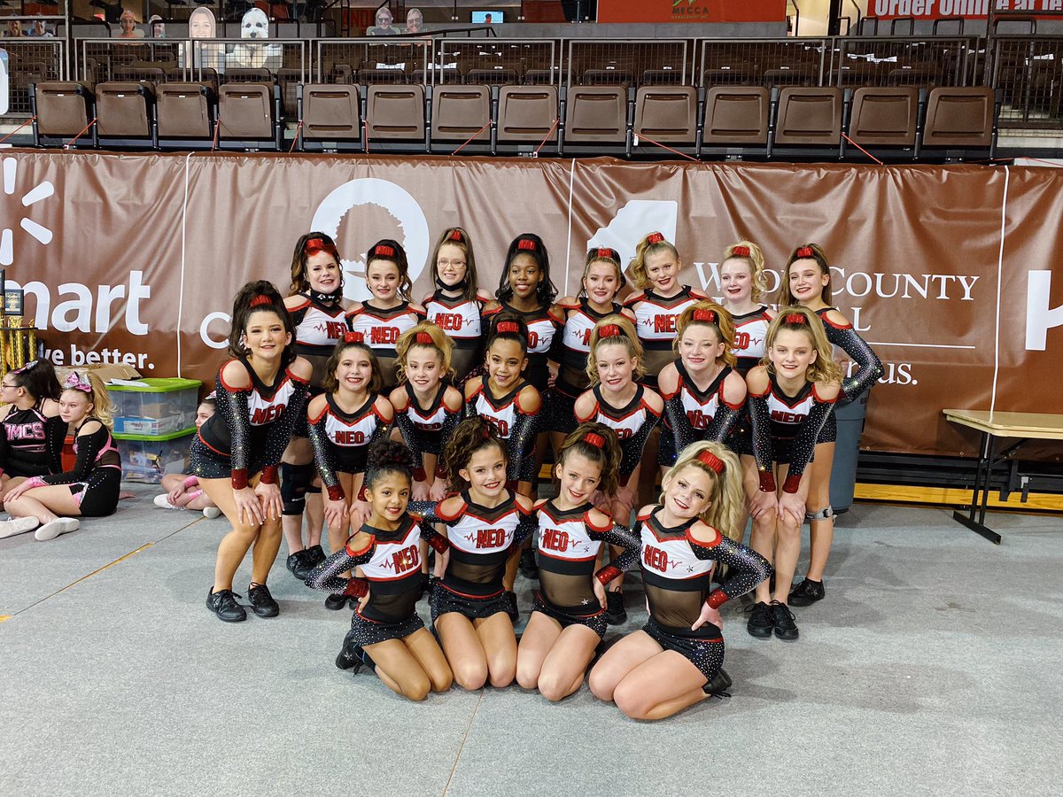NEO_Cheer's tweet photo. Up next 📣 Junior Level 3️⃣ — HEARTBREAKERS ❤️
#NEOAllstars #CheerMax https://t.co/oqQx9xsTfd