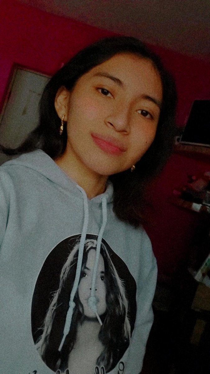 edithpinzon1313's tweet photo. Es que no me arrepiento del pasado, sé que el tiempo a tu lado corto mis alas pero ahora este pecho es antibalas. @selenagomez @SelenaFanClub 
TEE AMOOOOO INFINITAMENTE, ERES LO MEJOR QUE ME HA PASADO. https://t.co/gYGGtqJjuG