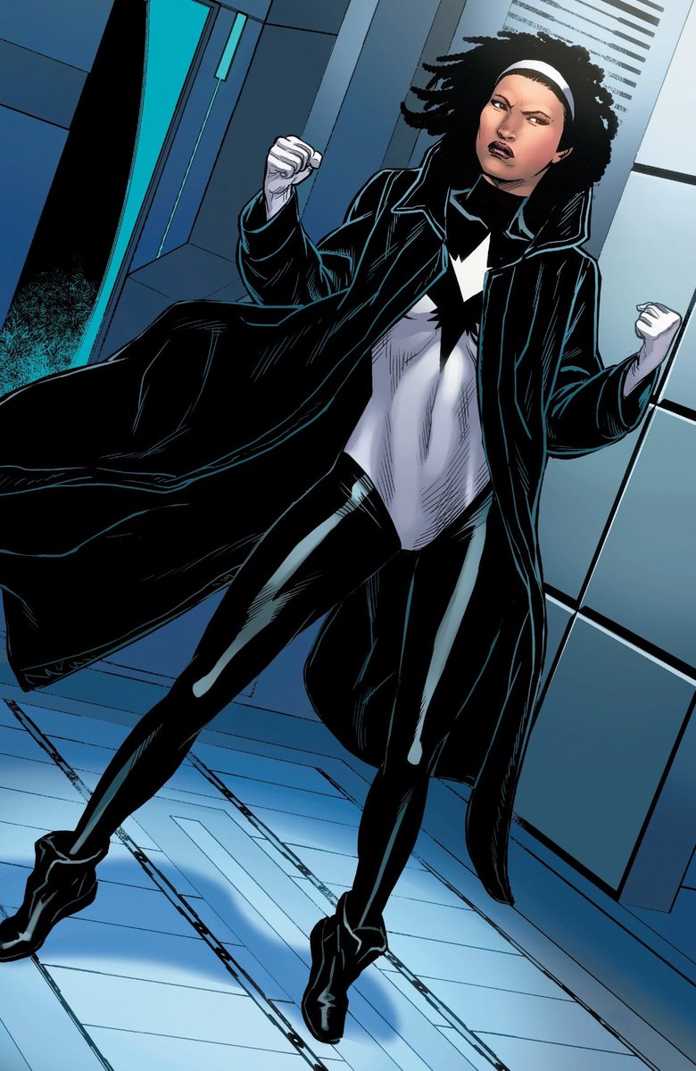So the little girl from CM is Monica Rambeau aka Photon. Her powers include transforming herself into any energy form, energy generation/absorption & moving at the speed of light. We don’t know if she has those powers in  #WandaVison, but we do know that she works for S.W.O.R.D.