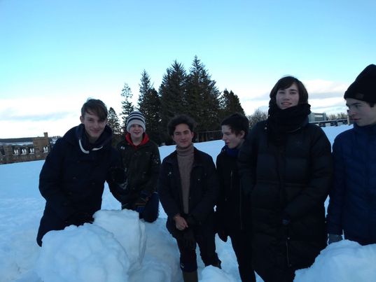 ReidsColl's tweet image. A day on the slopes @GlenalmondColl started with such high hopes for our boarders.  Olympic dreams gloriously dashed!