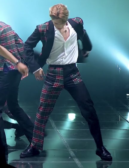 SONG MINGI body study: a thread