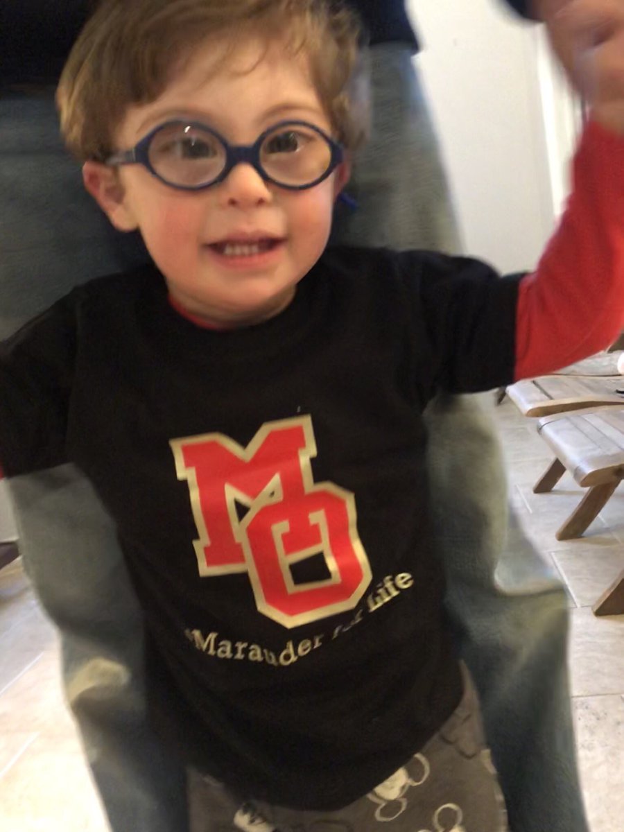 Kat Vizzone tweet media