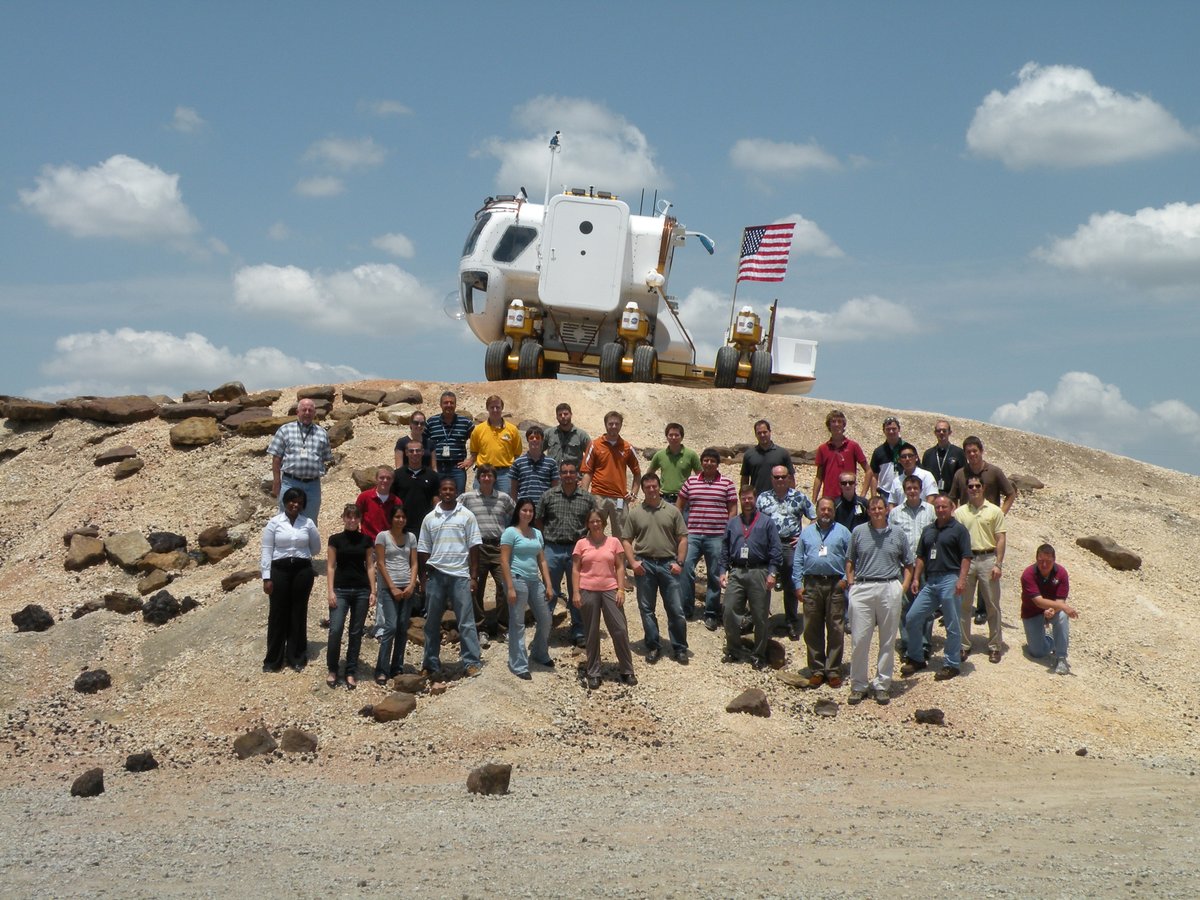 It started w/ a call from  @NASA to  @NASA_Johnson to participate in the 2009 Inaugural Parade of  @BarackObama &  @JoeBiden w/ Lunar Electric Rover. LERIt was an honor to attend.This year the  @BidenInaugural Committee is denying the United States citizens of that honorable moment.