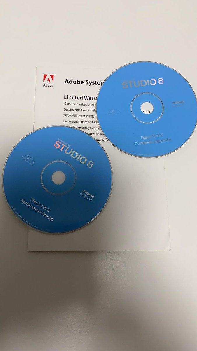 giusedroid's tweet photo. It all started with this. I was 15 and the web was all there to discover. @AdobeFlash it’s sad to see you go: I will never forget all the afternoons spent designing games with you. So long and thanks for all the frames. @Adobe #goodbyeFlash #actionscript #macromedia #flash https://t.co/u4lRqlTCx1