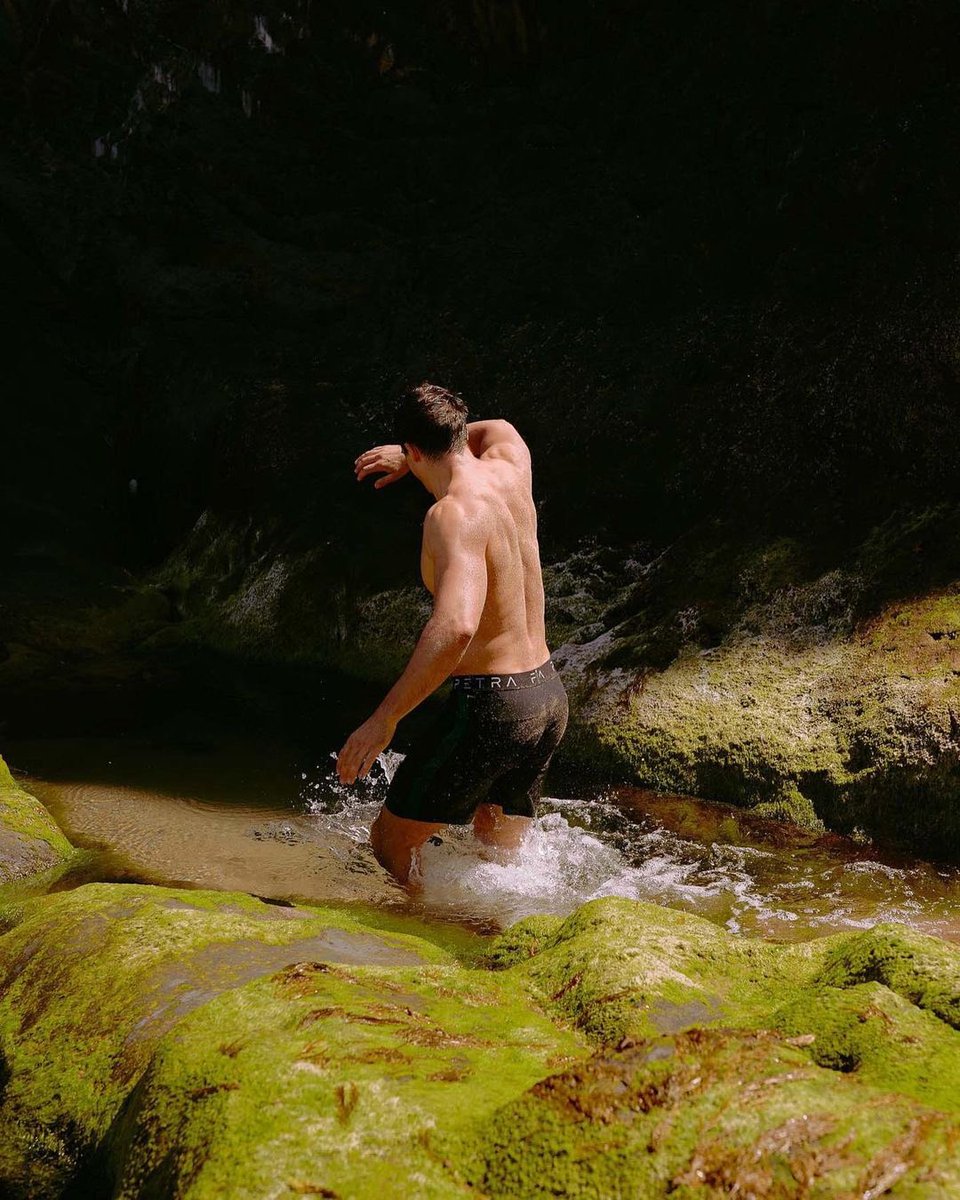 𝐦𝐢𝐬𝐬𝐢𝐧𝐠 𝐭𝐡𝐞 𝐡𝐞𝐚𝐭...