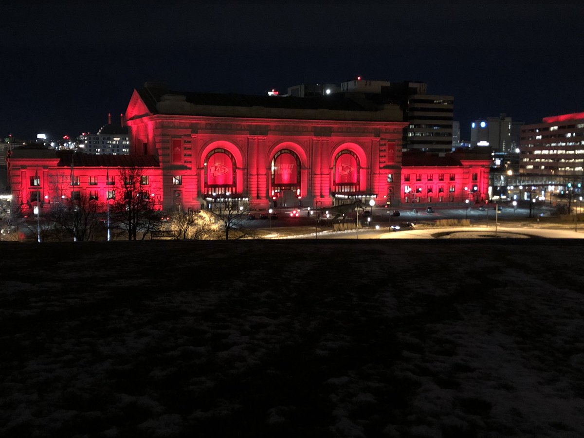.<a href="/41actionnews/">41ActionNews</a> Who’s ready for a repeat?  Union Station lit “Chiefs Red” to get us in the mood for the playoffs.