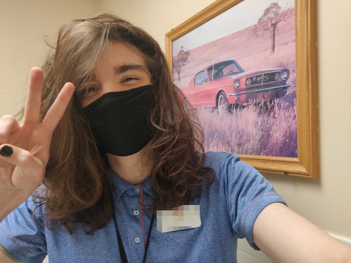 owomuwu's tweet photo. just pulled into work in my new car! feeling blessed. #riseandgrind #mustang #motorizedvehicles https://t.co/cTCEUAGpxA