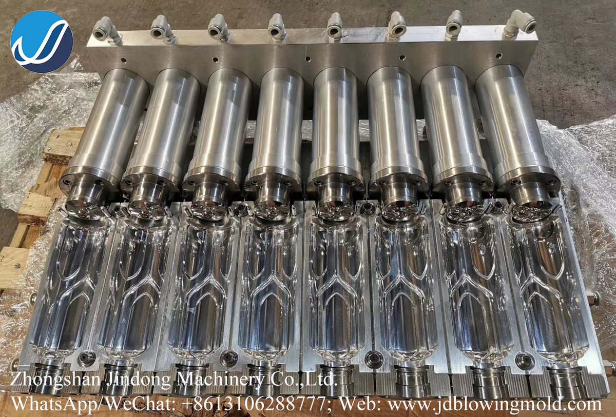 jindongmachine's tweet photo. 8 cavities automatic bottle blowing machine's bottle mold is ready to ship. 
Jin Dong Machinery the bottle blowing machine and bottle mold in China, provide one stop solution. 
WhatsApp/WeChat:+8613106288777
Web: https://t.co/Y9FAsRqOXx
#blowingmold #bottlemold #blowingmachine https://t.co/QEnss0TGJo