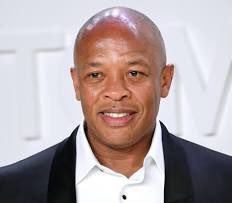 d_donahue49's tweet photo. @llcoolj Stop what you are doing and send your thoughts and prayers out to Dr. Dre 🙏🙏....Get well my brother🙏 https://t.co/sLC5ZXc1Oi