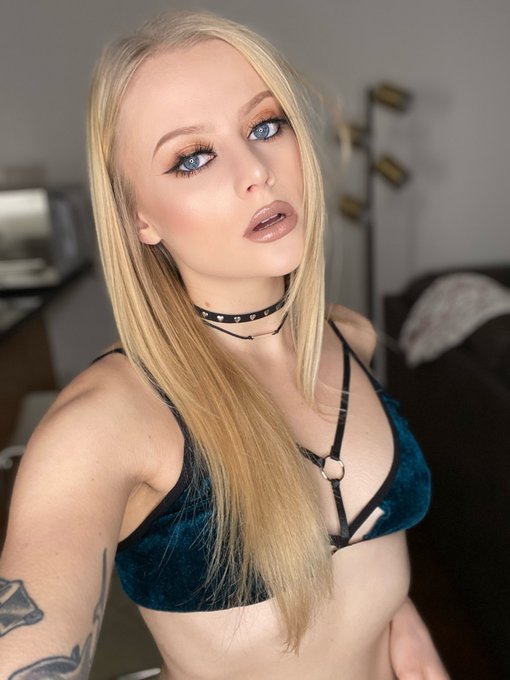 New year new content! 💦  https://t.co/RjKYfSbAvp https://t.co/HKkAzEgUFQ<a href="/tag/throwbackthursday"class="tags"><span>#throwbackthursday</span></a>