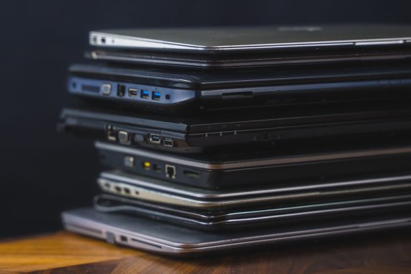 Earth911's tweet photo. Don't throw your old laptop away. If it still works, you can reuse it in a number of ways, from photo frame to gaming server to spare parts.
#Oldlaptops #Reuse #Sustainability #Ewaste
https://t.co/Z6Y9uYAMf3 https://t.co/E0eK6amBkQ