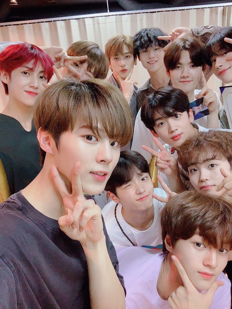 jumphih's tweet photo. ずっとX1を忘れない！！！
#ForeverWithYou_X1_OneIt
#RememberX1Always https://t.co/OnUCuDkmME