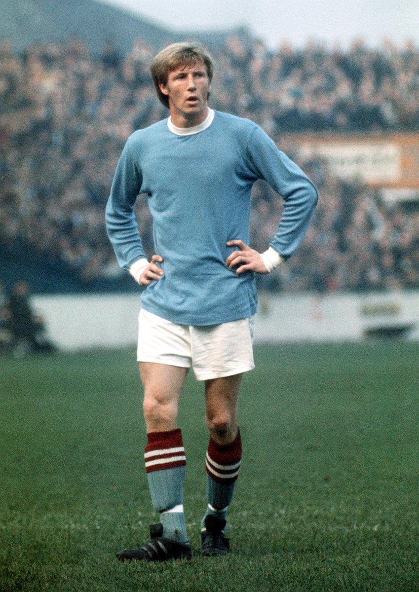 R.I.P. Colin Bell. Did for City in the 60's and 70's what De Bruyne does for us now. Legend.