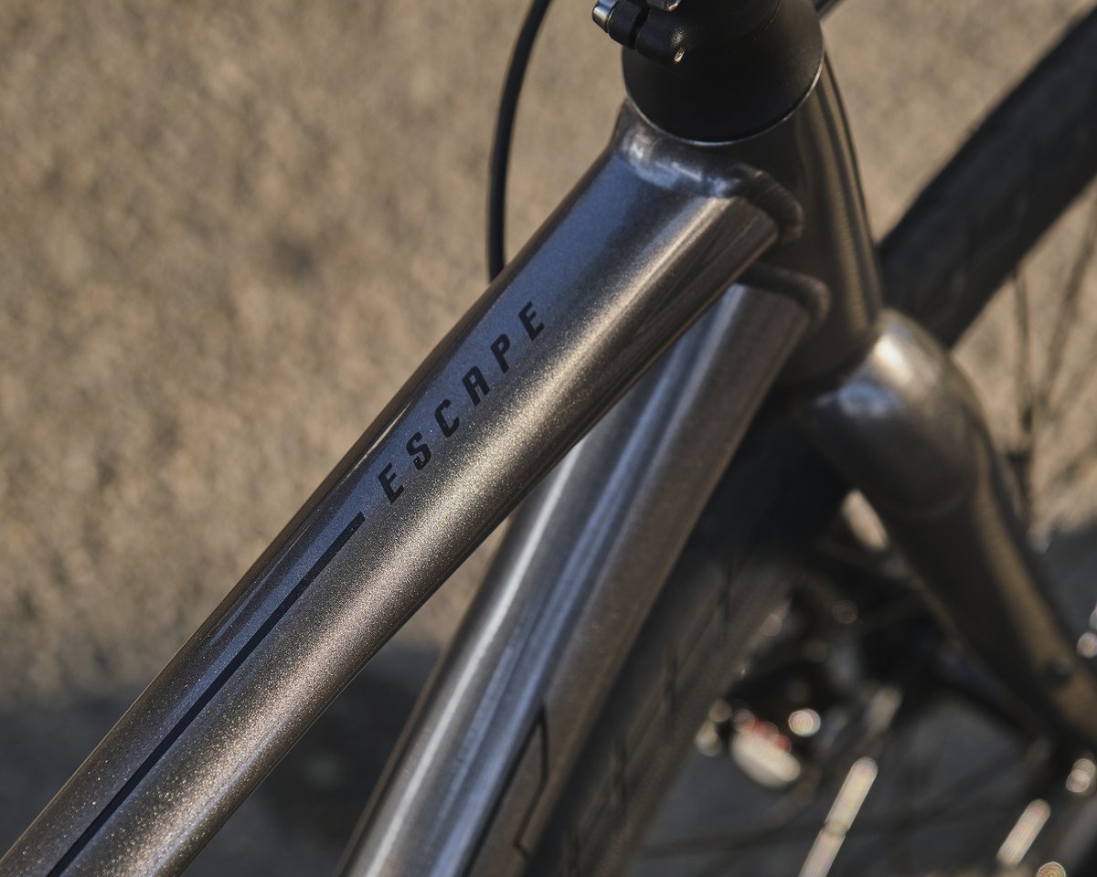 ridegiantbikes's tweet photo. Looking for a fun, versatile bike you can use for commuting, fitness rides and weekend adventures? @bikeradar says the new Escape Disc is a great choice that "balances comfort with lively handling and a tough build."
https://t.co/FfuDqgyt3P
#MakeYourEscape #RideUnleashed https://t.co/4Hn65gYaBb