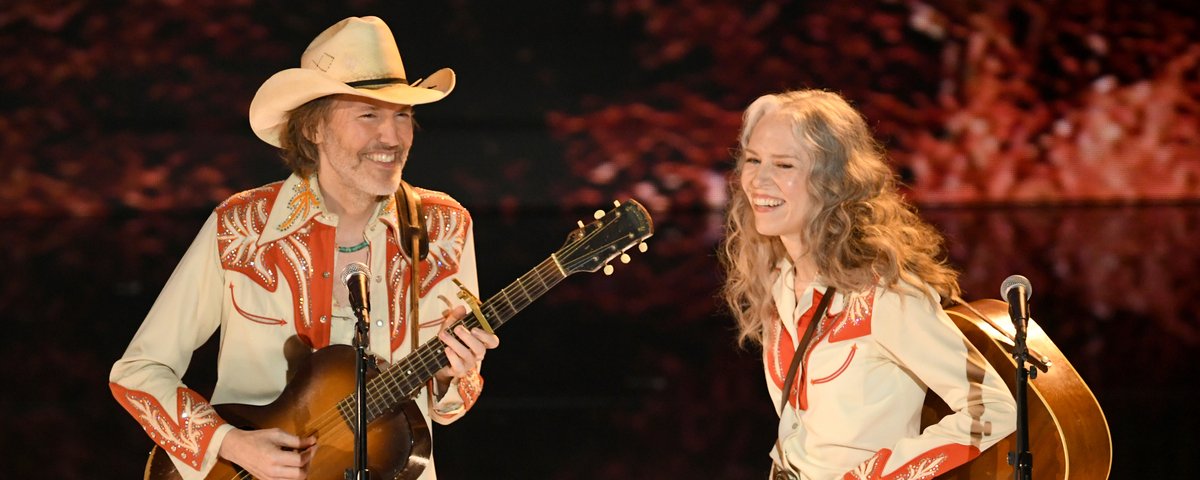 Good interview with <a href="/gillianwelch/">Gillian Welch</a> in American Songwriter <a href="/AmerSongwriter/">American Songwriter</a> in which she outlines her preferred approach to #songwriting.  Find the piece via SoundScribe - Where Songwriters Showcase To The World  soundscribe.org