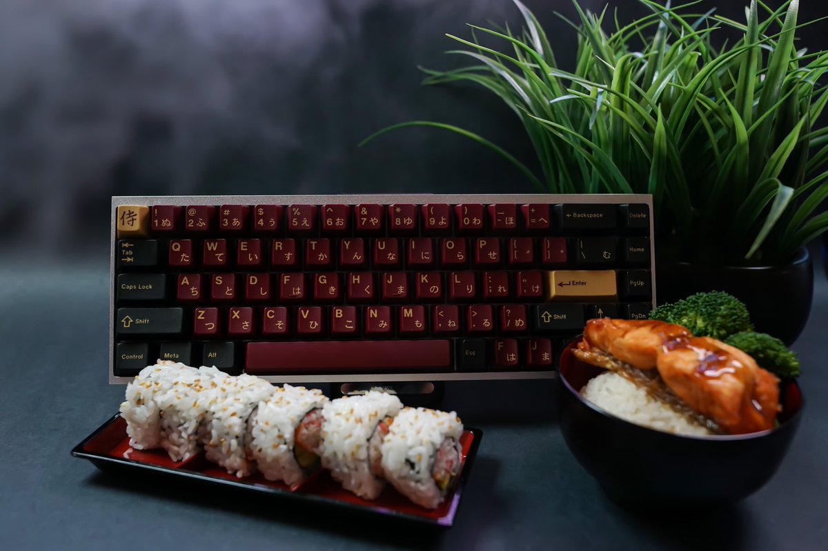 MechKeyMomo's tweet image. Keyboard pics to make you salivate 🤤 #MechanicalKeyboards