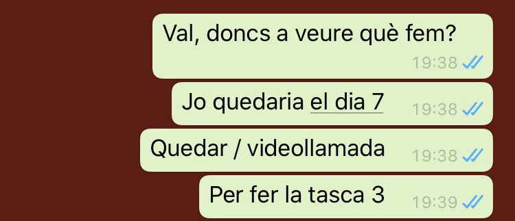 drapsmolls's tweet photo. Sabeu la típica pesada del grup que vol fer el treball una setmana abans? Sóc jo, no me n’amago, però per favor, ✨PAREU D’IGNORAR-ME.✨ Odio els treballs en grup. Adéu. https://t.co/nslvmfpAo7