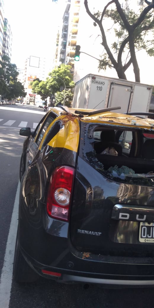 carlosaflecha's tweet photo. URGENTE necesito urgente respuesta sobre un siniestro ocacinando grandes daños a mi medio trabajo imposibilitado de  poder trabajar desde el mes de abril 
He recurrido a todos los lugares posibles sin encontrar respuesta 
@diegosantilli
@horaciorlarreta https://t.co/HmPVPRDd5K