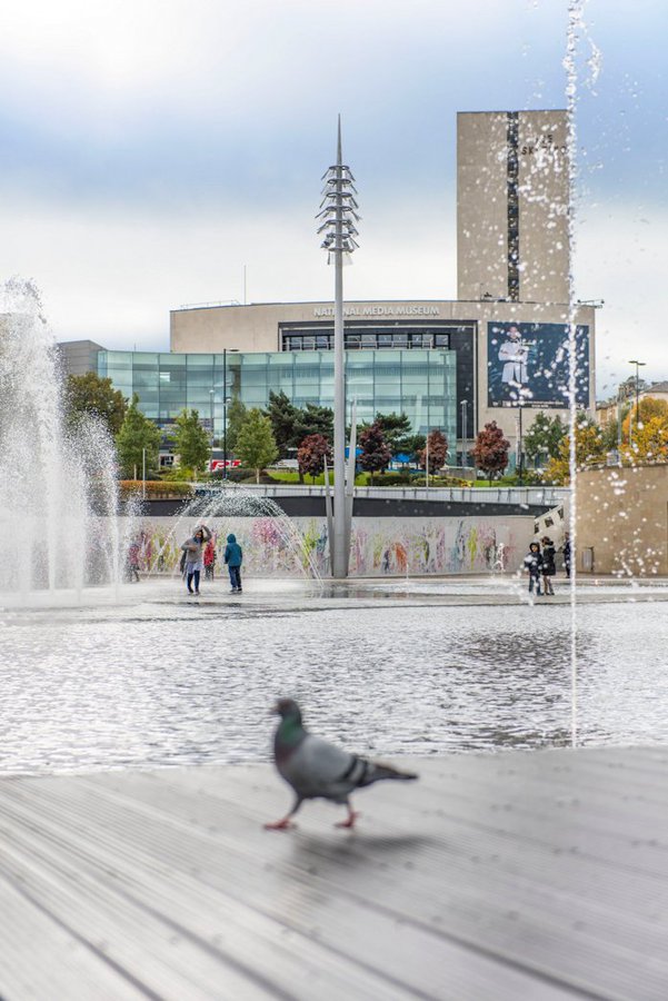 a_london_pigeon's tweet photo. #repost  📷 Bazzwell @BazzwellsPhoto  #January2017 
The National Science and Media Museum #Bradford #West_Yorkshire Looks like an architect’s drawing, this pic.
>Click to see photobomb https://t.co/dYhWNCiJii