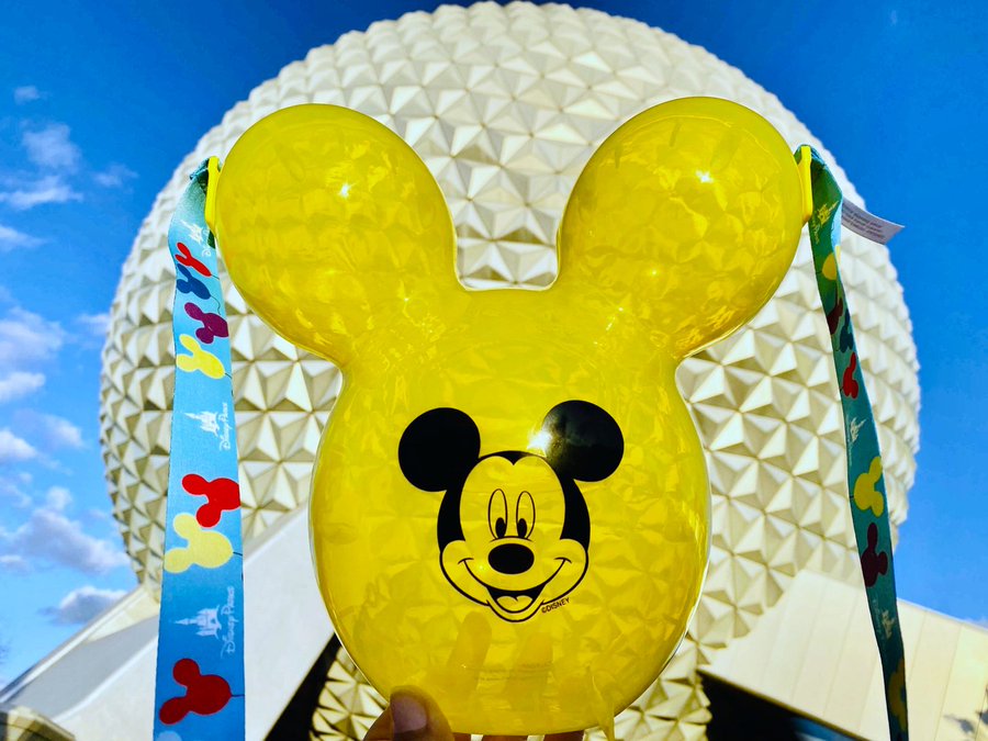 海外ディズニーのパークではミッキーバルーンのポップコーンバケツが販売 値段は 自称 為になること