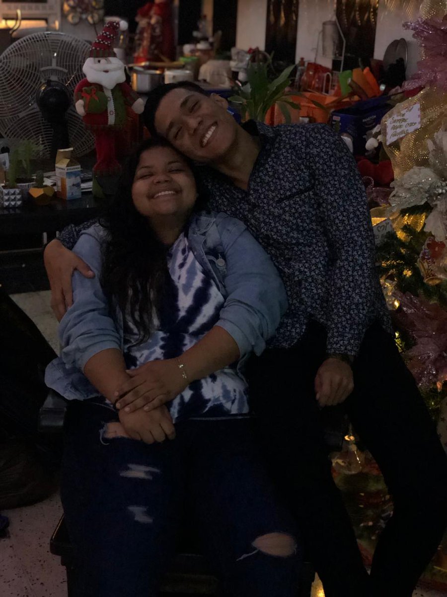 Leteera_6's tweet photo. 🎁🎄⏳
#KerenGiré #LikeMyDaughter #2021StartedLike #MyJanuary2021 https://t.co/4eUL2AoMlt