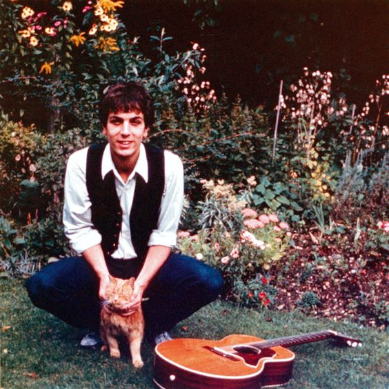 ITS JANUARY 6TH HERE SO HAPPY BIRTHDAY SYD BARRETT IDK WHAT TO SAY BUT YEAHH    