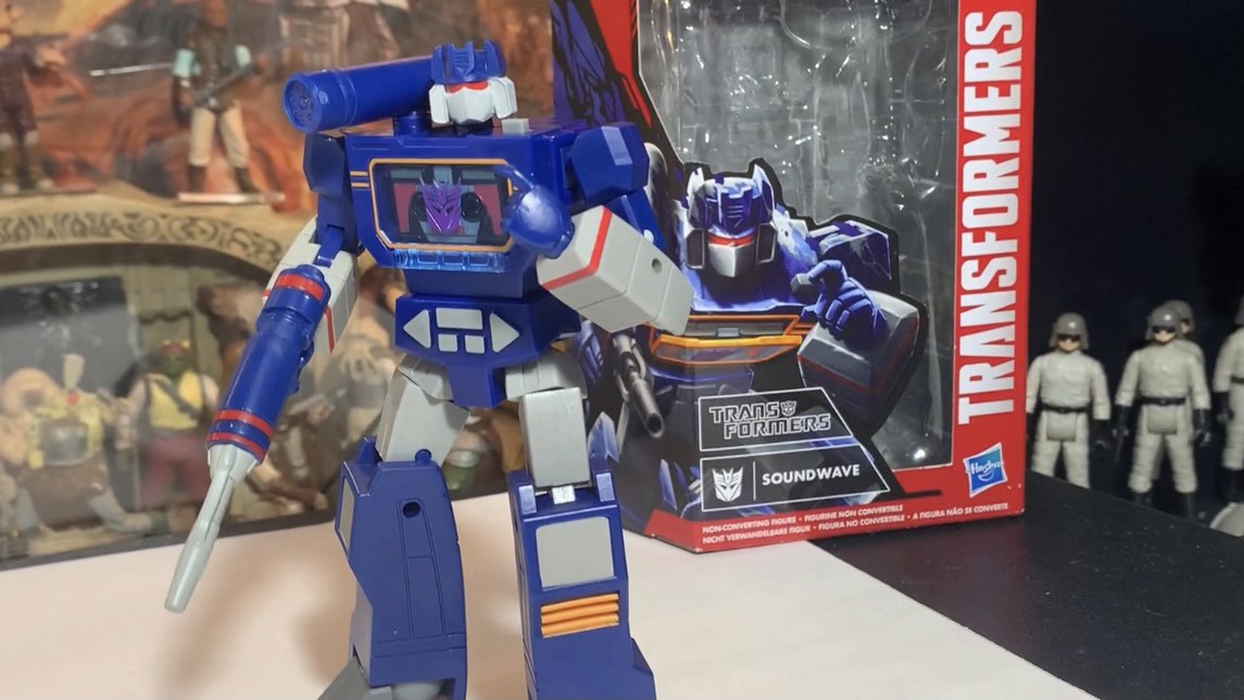 AwesomeGeekShow's tweet photo. From the Transformers, comes the new Soundwave! This time it’s the RED edition non-transforming 6” action figure.
-this is an awesome figure. wow!

#TransformersRED #Soundwave #Transformers #Decepticons #Laserbeak #ActionFigures 

Watch here:
https://t.co/wB25noS6L6 https://t.co/Ctd6WBEscM