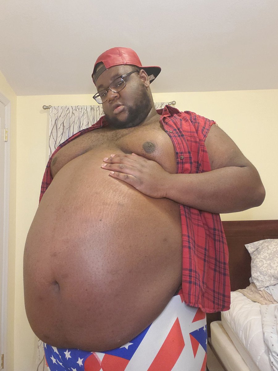 superboy2814's tweet photo. #tummytuesday https://t.co/9a2lhA4ATh