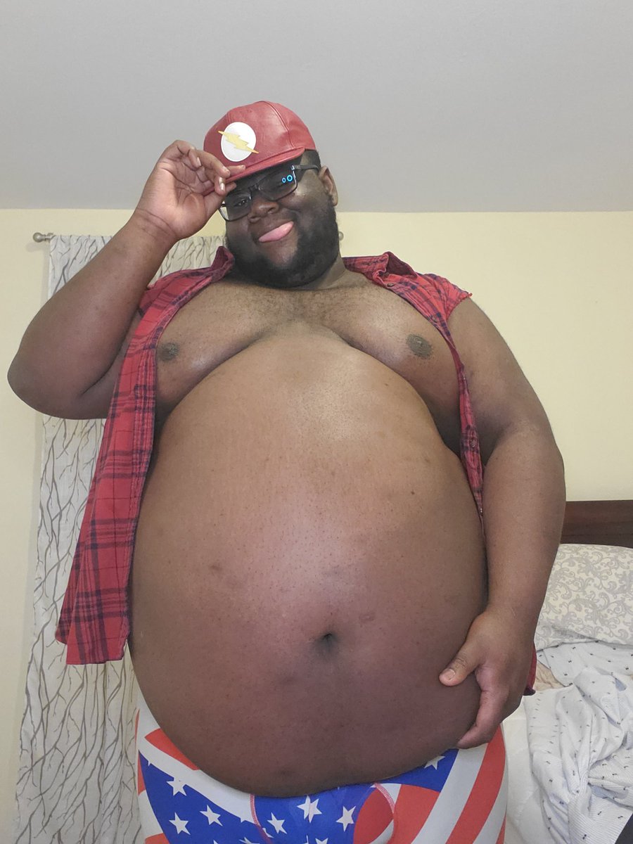 superboy2814's tweet photo. #tummytuesday https://t.co/9a2lhA4ATh
