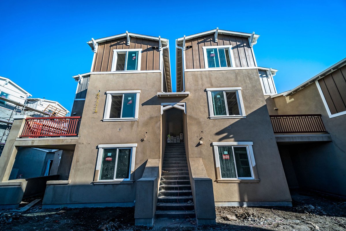 National_CORE's tweet photo. We're back at Crestview Terrace for the first construction highlight of 2021! This beautiful community will be the next phase of the greater Arrowhead Grove community located in the heart of San Bernardino. #BuildingTheFutureOfCommunity https://t.co/aqa7eZ23QW