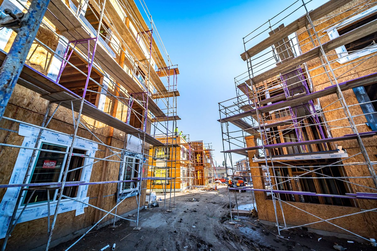 National_CORE's tweet photo. We're back at Crestview Terrace for the first construction highlight of 2021! This beautiful community will be the next phase of the greater Arrowhead Grove community located in the heart of San Bernardino. #BuildingTheFutureOfCommunity https://t.co/aqa7eZ23QW