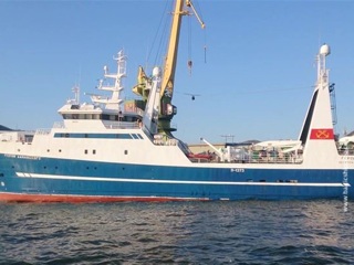 Project987p's tweet image. К аварийному траулеру в Охотском море вышло спасательное судно
vesti.ru/article/2507188