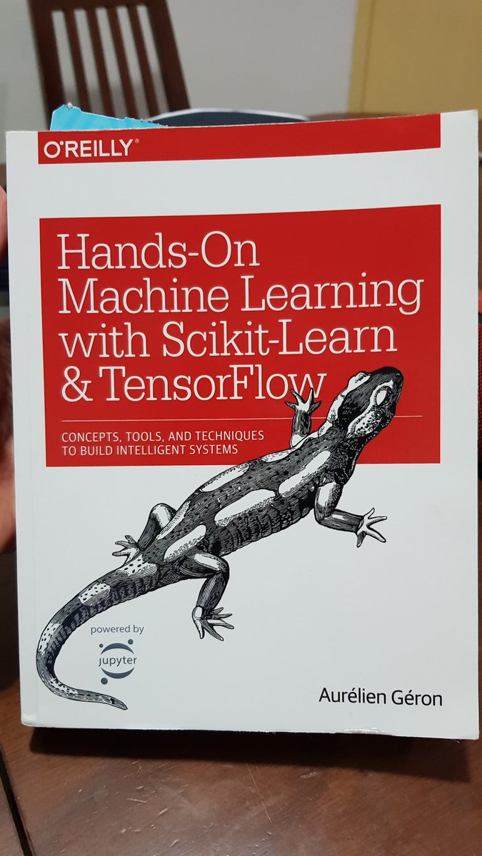 CJTorresh's tweet image. This is my second time reading this amazing book, but I still wonder why is 42 the answer to everything, @aureliengeron 🤣