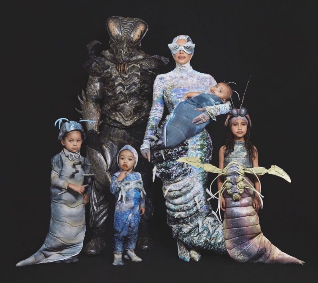 The second they posted these, claiming Kanye was inside, is the exact moment the jig was UP