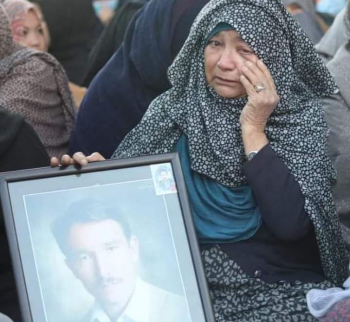 ali_tweets72's tweet photo. Only Condemning The Humiliated Act isn't Enough!
It won't healed the sufferings of Victim's Families!

#ShiaHazaraCallsPMIK 
#ShiaLivesMatter https://t.co/ahbsgARLgh
