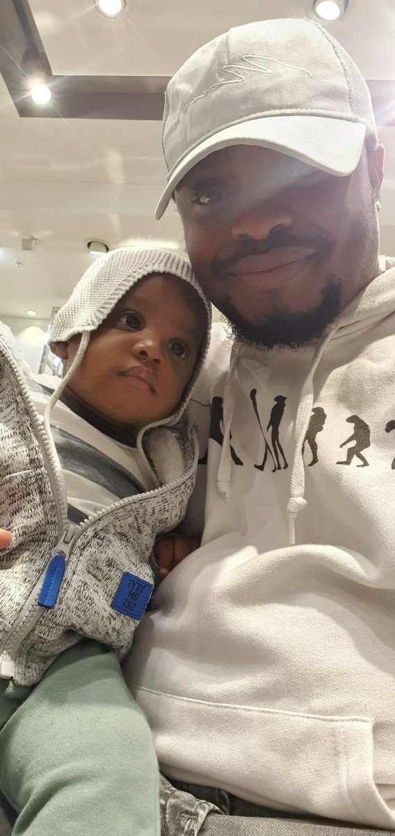 Ebaddan's tweet image. Father n Son birthday month together ❤ 
#samemonth 
#sameday