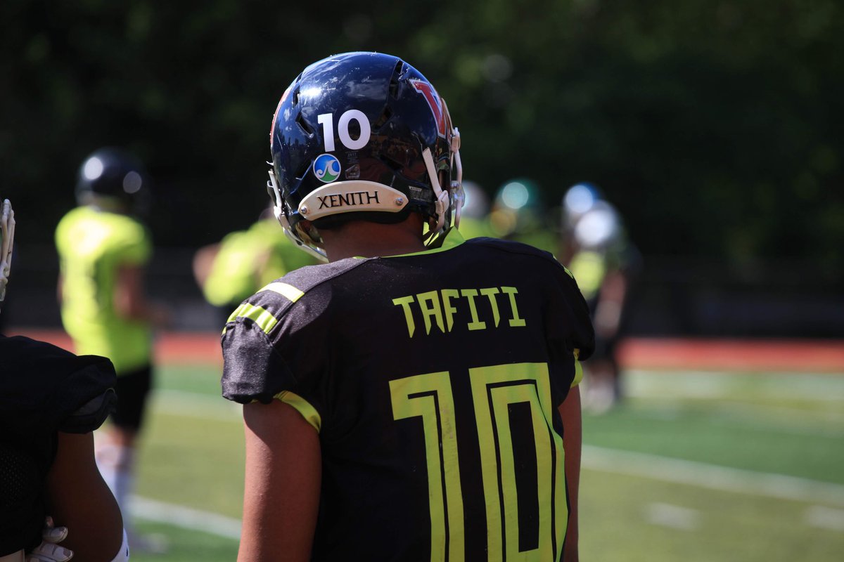 KajxionT's tweet photo. @ASURamFootball Check out my highlights on my Twitter !  
Name- Kajxion Tafiti
Location - Waianae HI
School- Waianae High@School
Height- 6’0
Weight-195lbs
Positions - SS FS WR
Class of 2021
GPA- 3.1
Email- kajxion.tafiti10@gmail.com
Been Training Been Working Been Ready! https://t.co/1VIPU41Agr