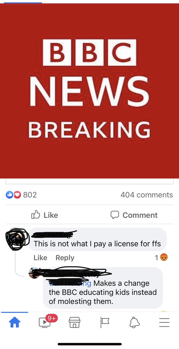 Jody_Roy1's tweet photo. Just seen this article on Facebook, and out of the 400 comments the algorithm picks these two comments to showcase 🤦🏻‍♀️ #facebookalgorithm #comments #isitwrongthatilaughed? #commentoftheday https://t.co/QJd8DHe75M