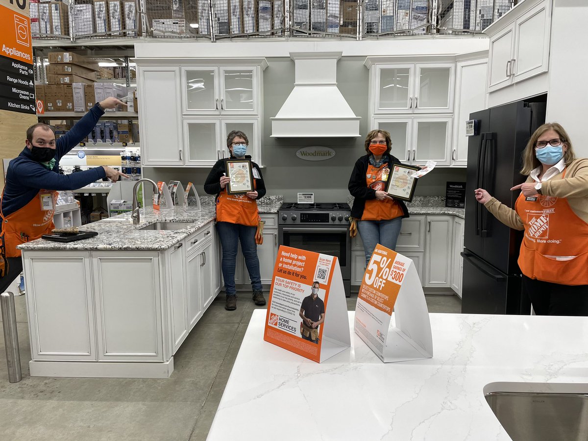 BOTH of our OUTSTANDING💯💯 Kitchen Designers earned their DIAM💎ND HOMER AWARDS!!!💎💎💎🔥⭐️🧡 @brendan_m_burke @Sarah_Kiester @GSible2808 @sdwilliams5150 @JulieGiattino @rgails @HouleHeather