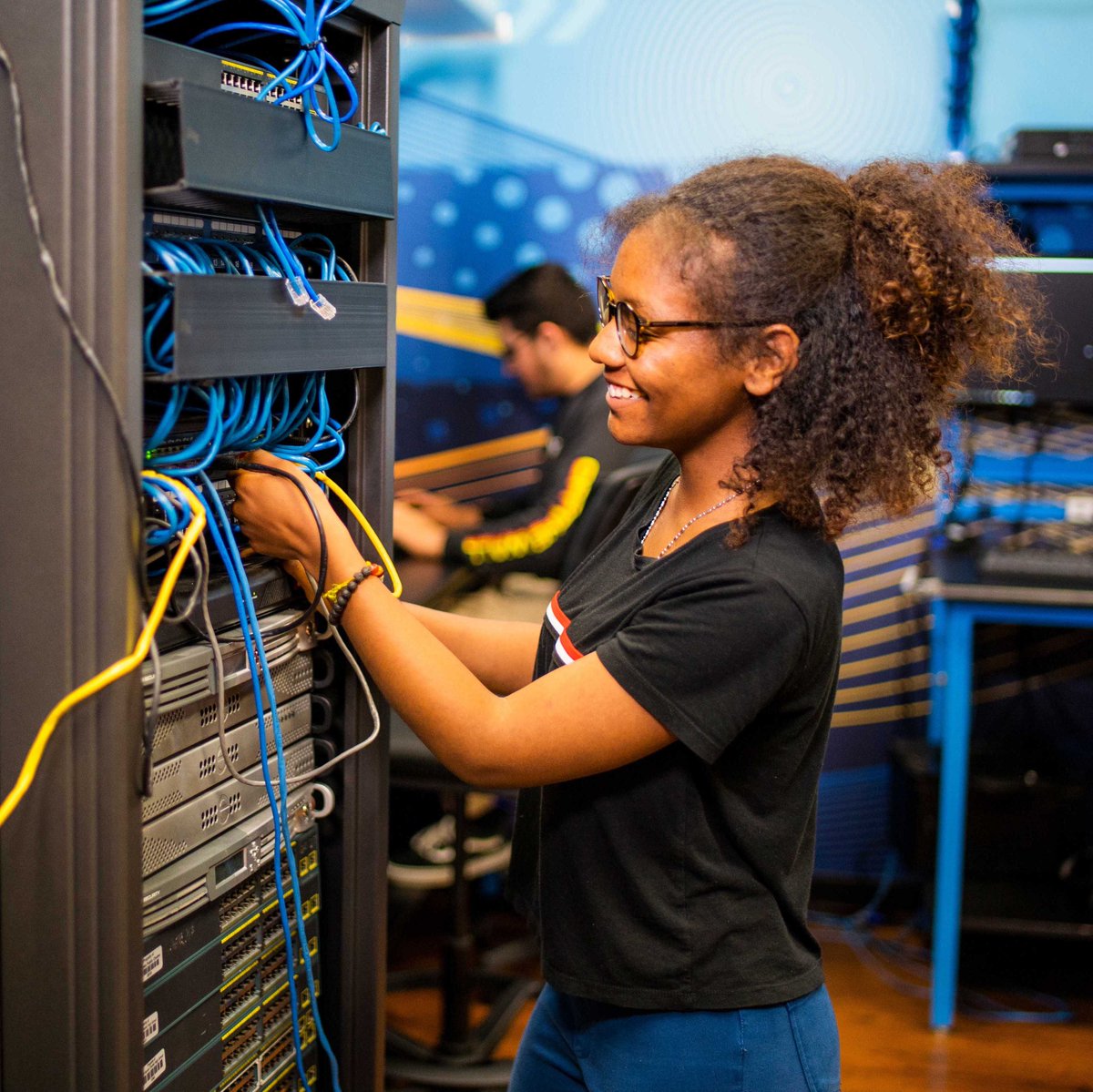 Learn4Life's tweet photo. Learn4Life's Career Technical Education (CTE) pathways give our students a jump-start on their future with the mastery of in-demand skills.
Students move from an introductory course to concentrated courses learning technical, academic and leadership skills. #Learn4LifeCTE https://t.co/HEl2tleaI6