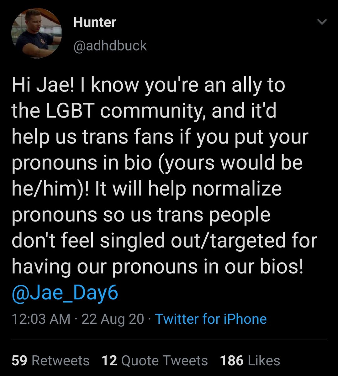 he's supported the LGBTQ+ community in so many ways and these are just some of the most blatant instances ! that same friend in the screenshot even got love advice from jae in the discord server and his crush was a boy and my friend is MLM!
