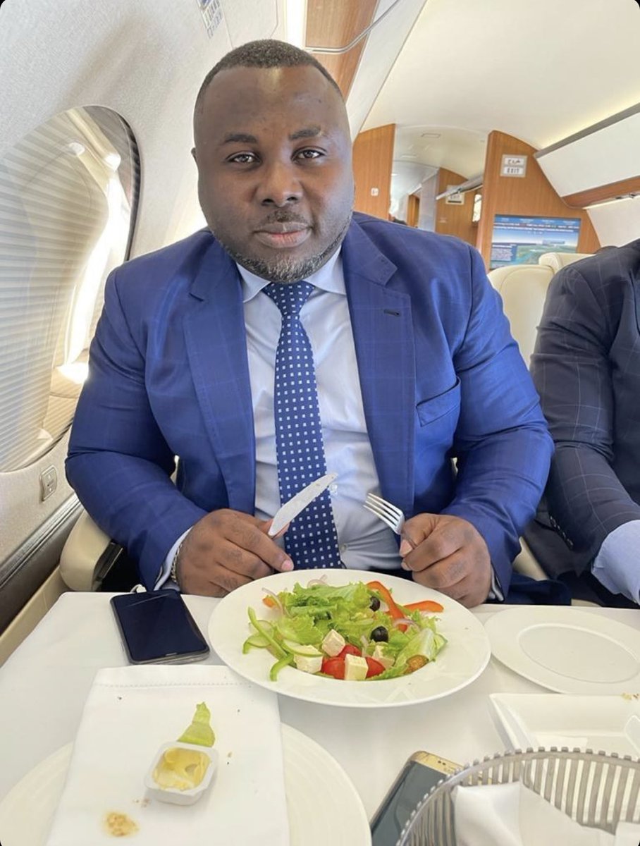 As our boss, you have given us inspiration and guidance every step of the way. Happy birthday. You deserve a long and fulfilling life.
@picture_randall_rolling
