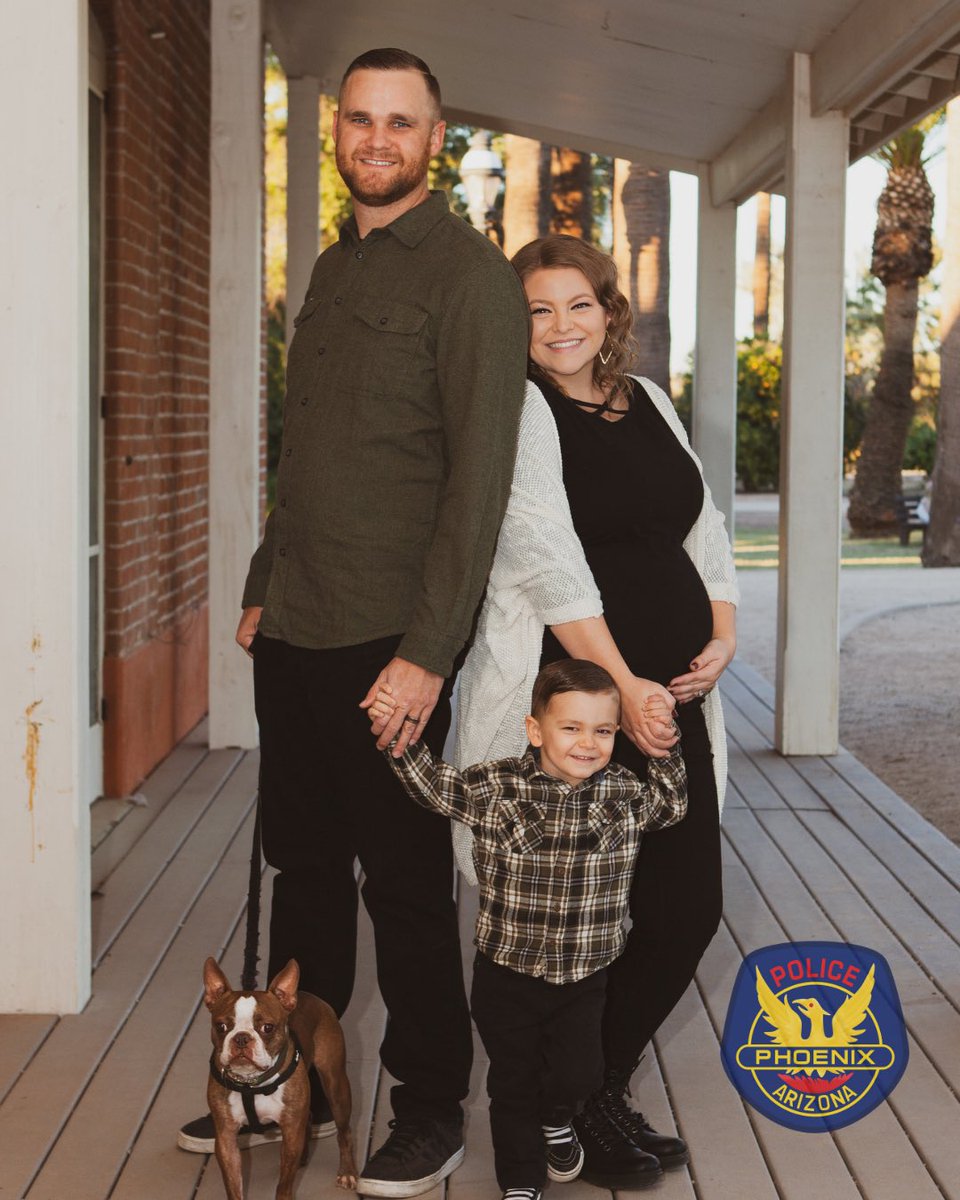 PhoenixPolice's tweet photo. 🚨 UPDATE 🚨 

We would like to thank all of the community for the continued support for Officer McCance as he continues to recover. Please keep his family in your thoughts and prayers. https://t.co/1noTICgDeh
