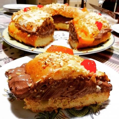 GaiaCastroCruz's tweet photo. Mi madre sigue haciendo los mejores roscones del mundo. Feliz día de Reyes! https://t.co/JAmmirUseT
