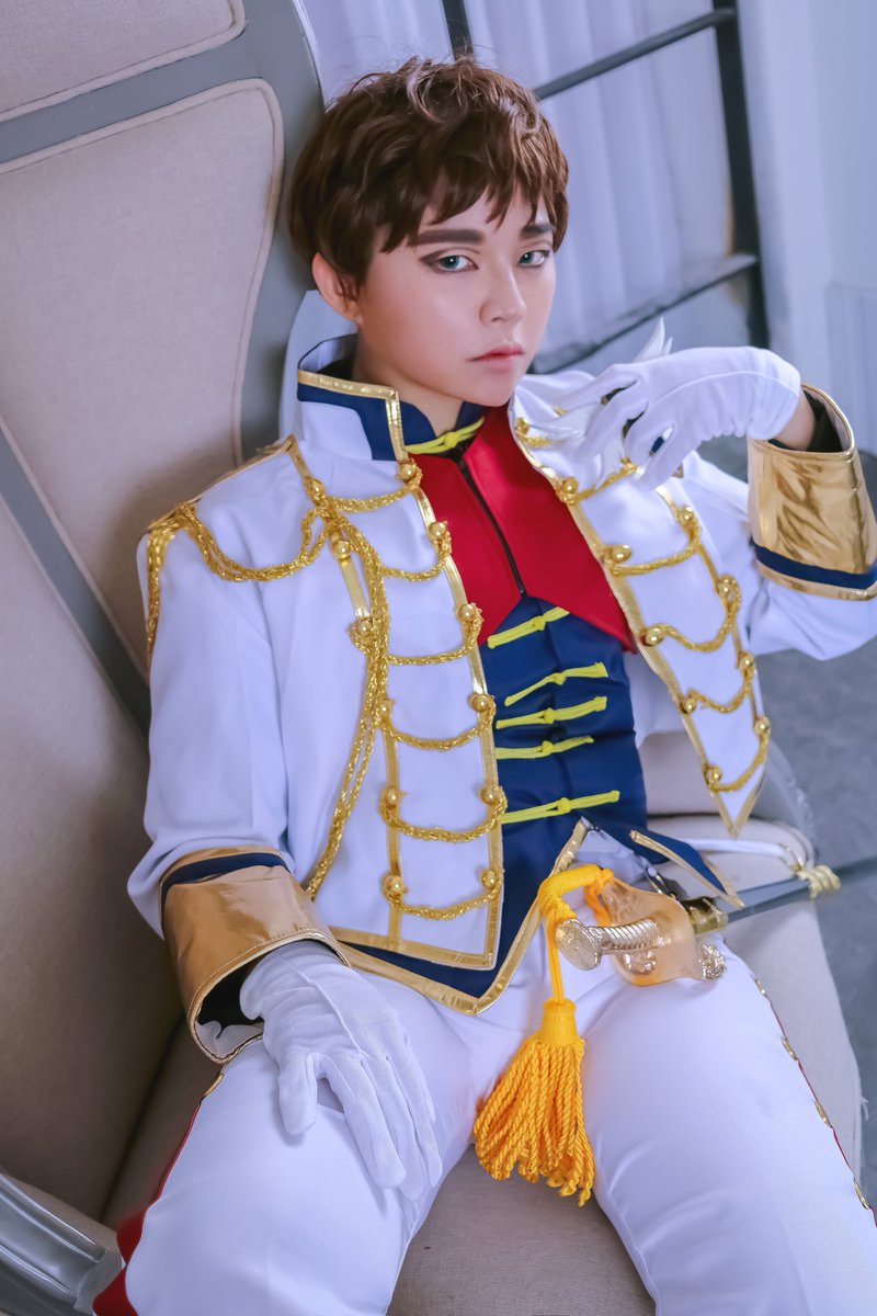 LittleMiho_S's tweet image. 코로나 개생키...
내 코드기어스 일카..기대 많이했는데..
사진을 풀며 울자....사진 역대급이라고ㅜㅜ
pb 유니. 신월령. 작은서