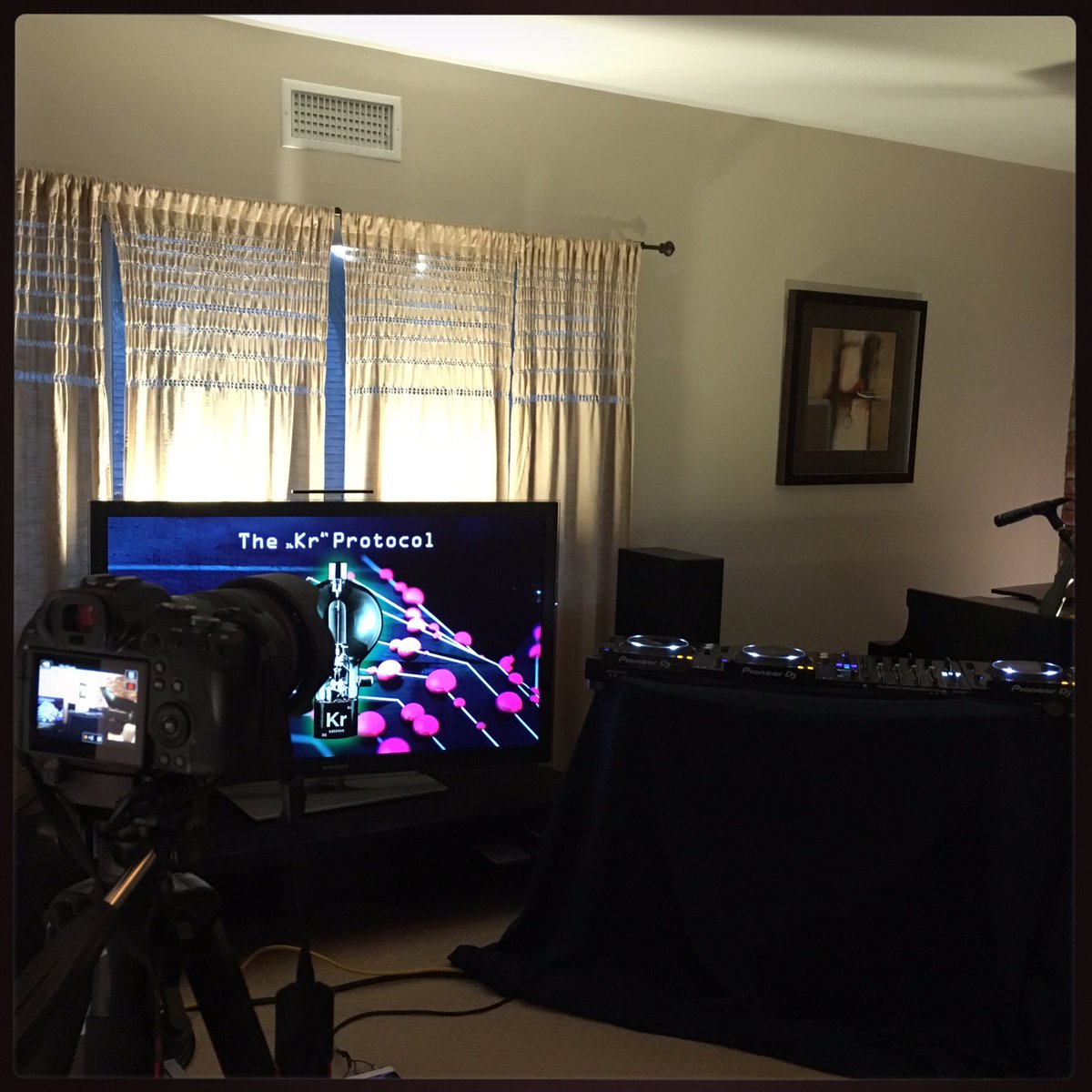 TheKrProtocol's tweet photo. #KronosClub with @TheKrProtocol returns tonight at 7:30pm LA time! Tune in at https://t.co/jZSjDkuTqx Please join me for a new 90-min exploration of dark #Techno and #DeepHouse
#DJ #livestream #TheKrProtocol https://t.co/7aPR6VusH6