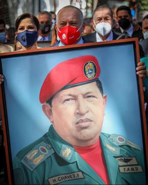 MOSUPDIS1's tweet photo. El pueblo, Bolívar y Chávez volvimos a la Asamblea Nacional con la llegada del Bloque de la patria al Parlamento legislativo. @NicolasMaduro @MariaGabiAN @santosmorenook @Jesusantanderl @jhonortiz2009 https://t.co/bxx7TgNux4