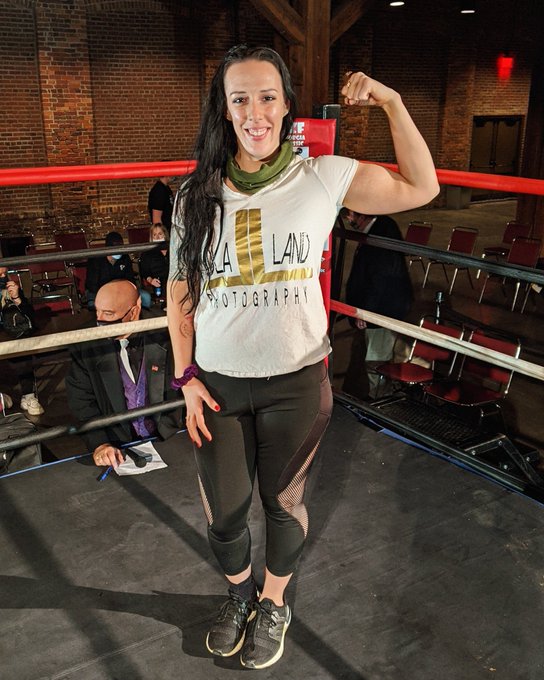 Had a great time watching fights all weekend, but glad to be back home. #flex #femalefighter #muaythai<a href="/tag/flex"class="tags"><span>#flex</span></a><a href="/tag/muaythai"class="tags"><span>#muaythai</span></a><a href="/tag/femalefighter"class="tags"><span>#femalefighter</span></a><a href="/tag/muscletuesday"class="tags"><span>#muscletuesday</span></a>